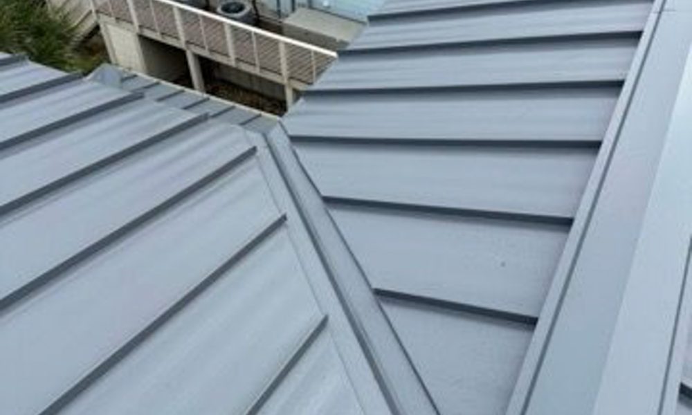 Standing seam metal roof installation in Carolina Beach NC by licensed roofing contractor